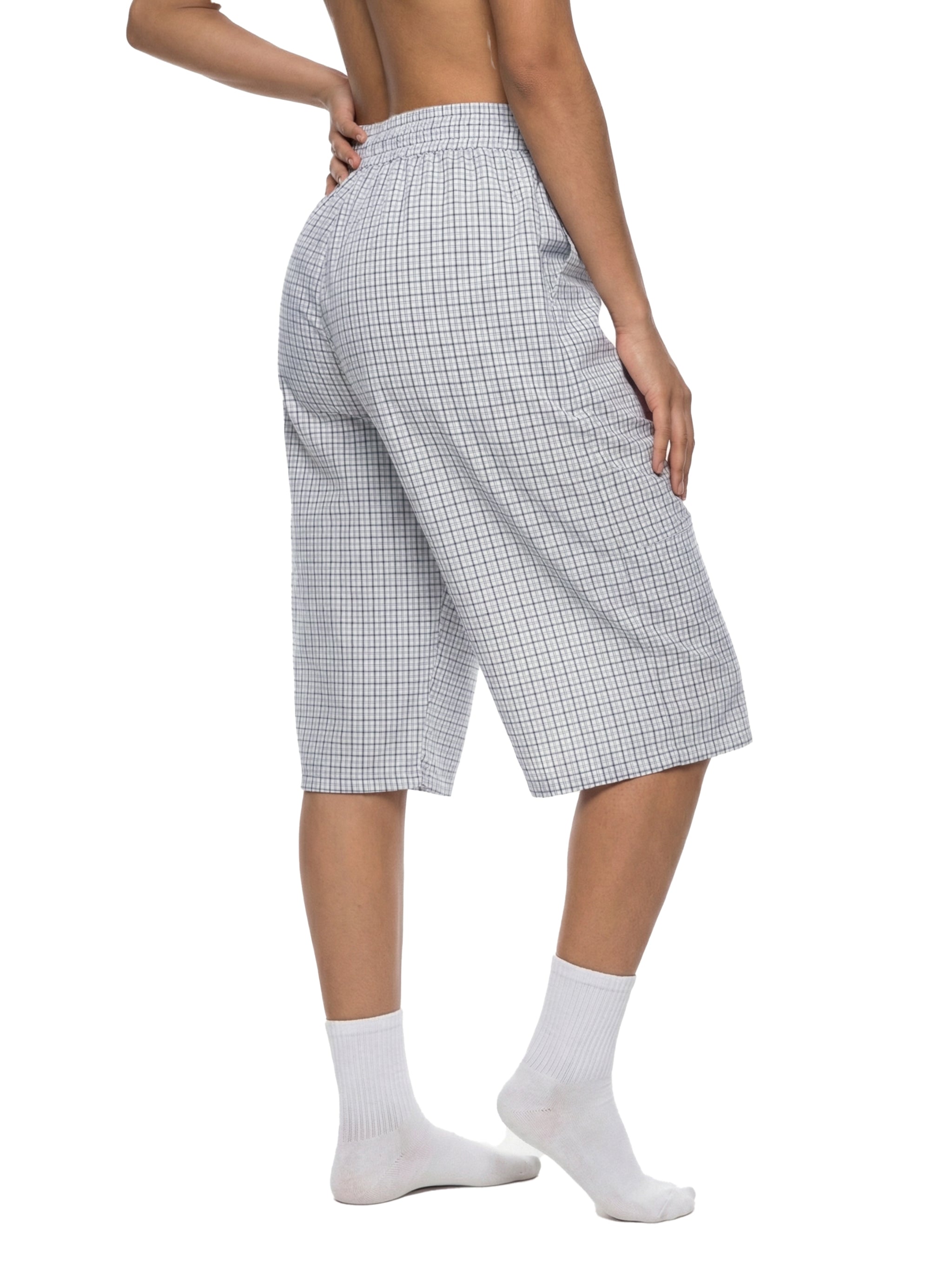 Trixy Corp New logo Plaid Loose Capri Shorts